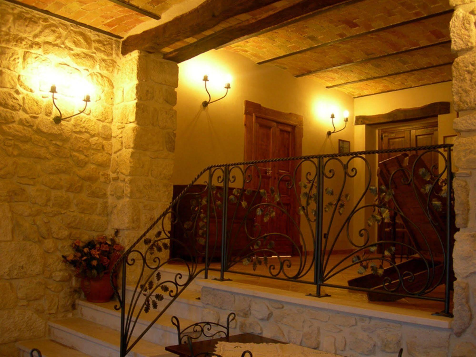 Agriturismo Borgo San Martino Abbateggio Exterior foto